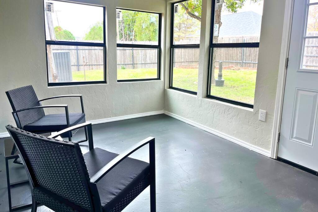 Spacious Lawton Escape With Game Room Near Fort Sill Sleeps 6 Ngoại thất bức ảnh